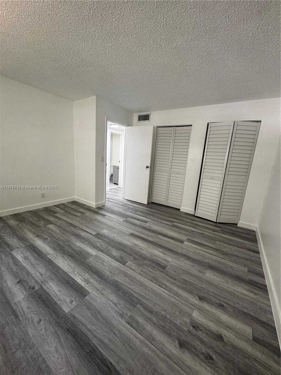 Small Image of 2515 POLK ST #10, Hollywood Number 11