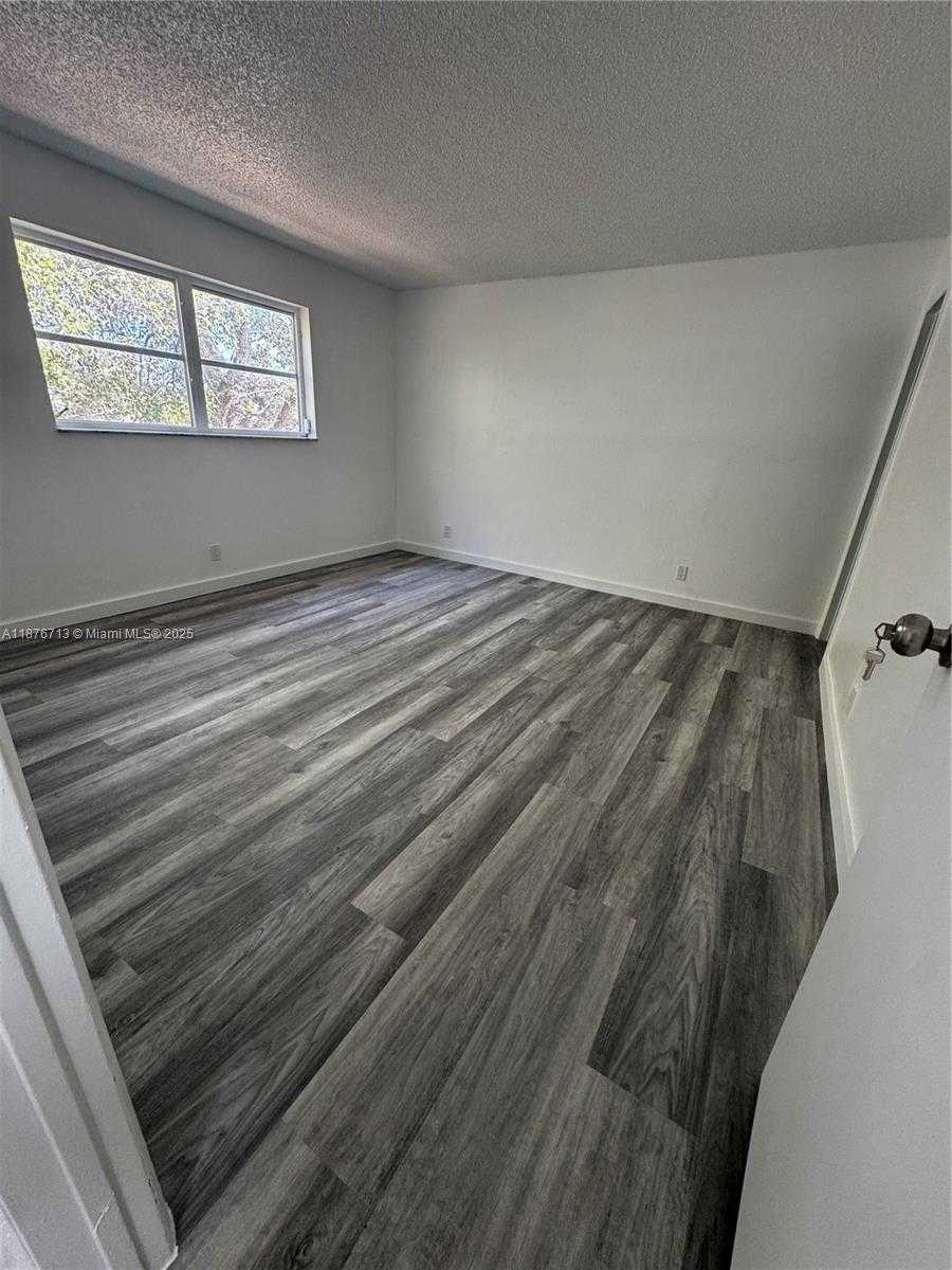 Small Image of 2515 POLK ST #10, Hollywood Number 12