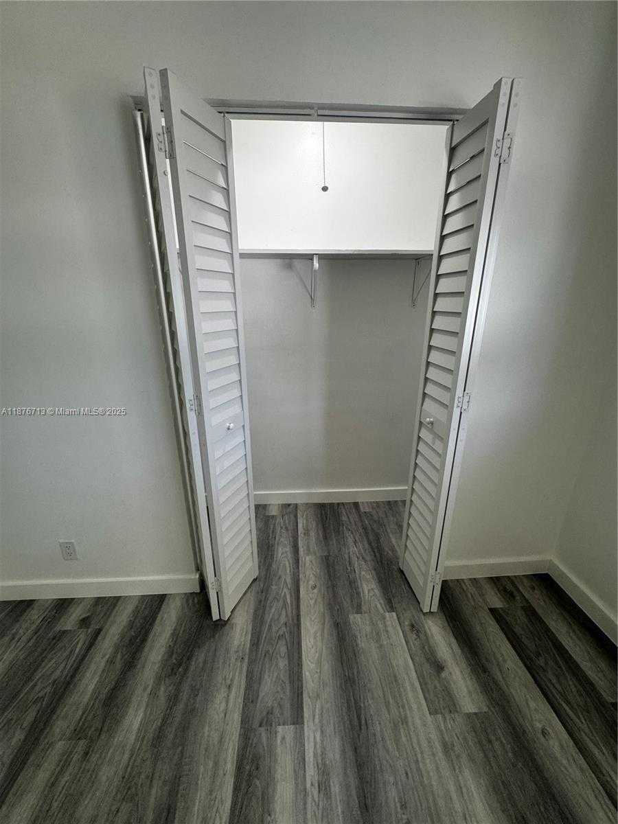 Small Image of 2515 POLK ST #10, Hollywood Number 18