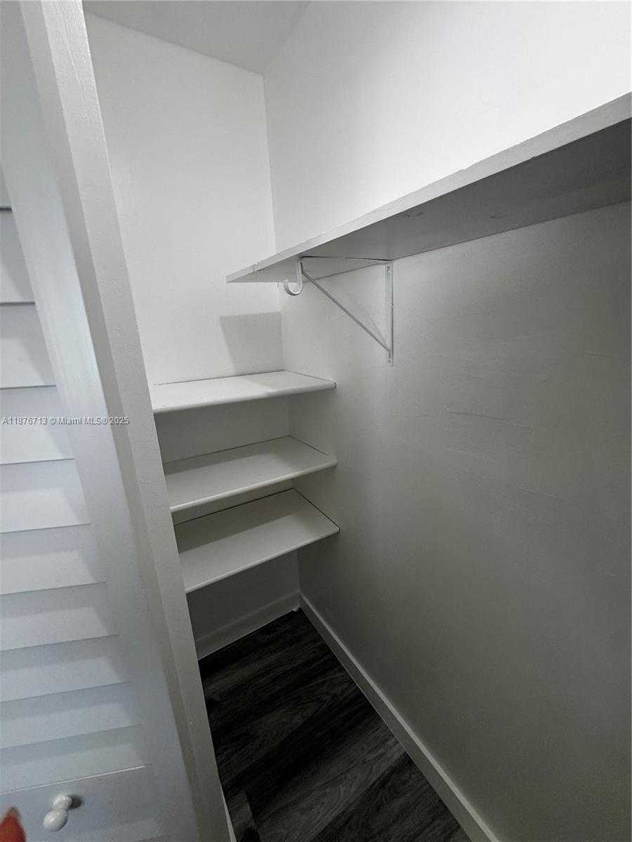 Small Image of 2515 POLK ST #10, Hollywood Number 19