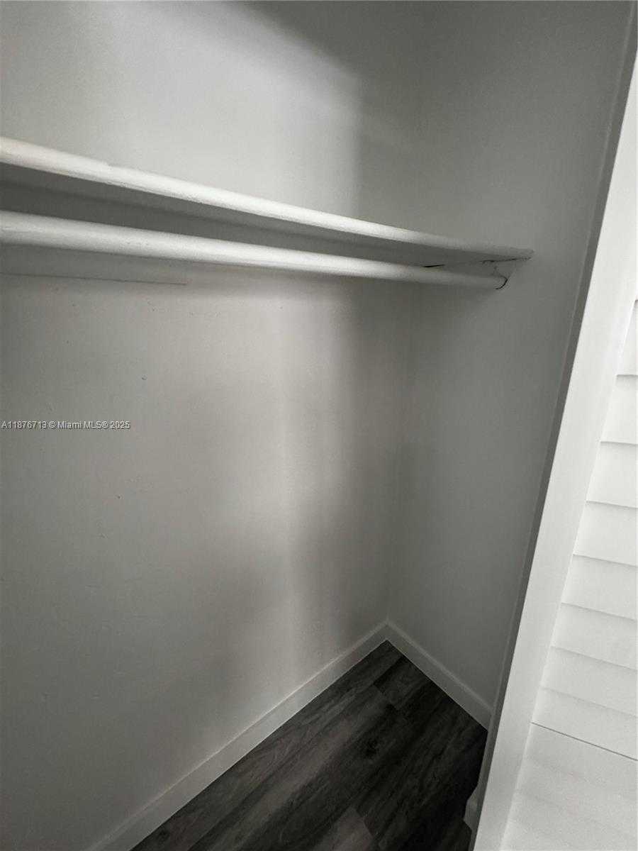 Small Image of 2515 POLK ST #10, Hollywood Number 21