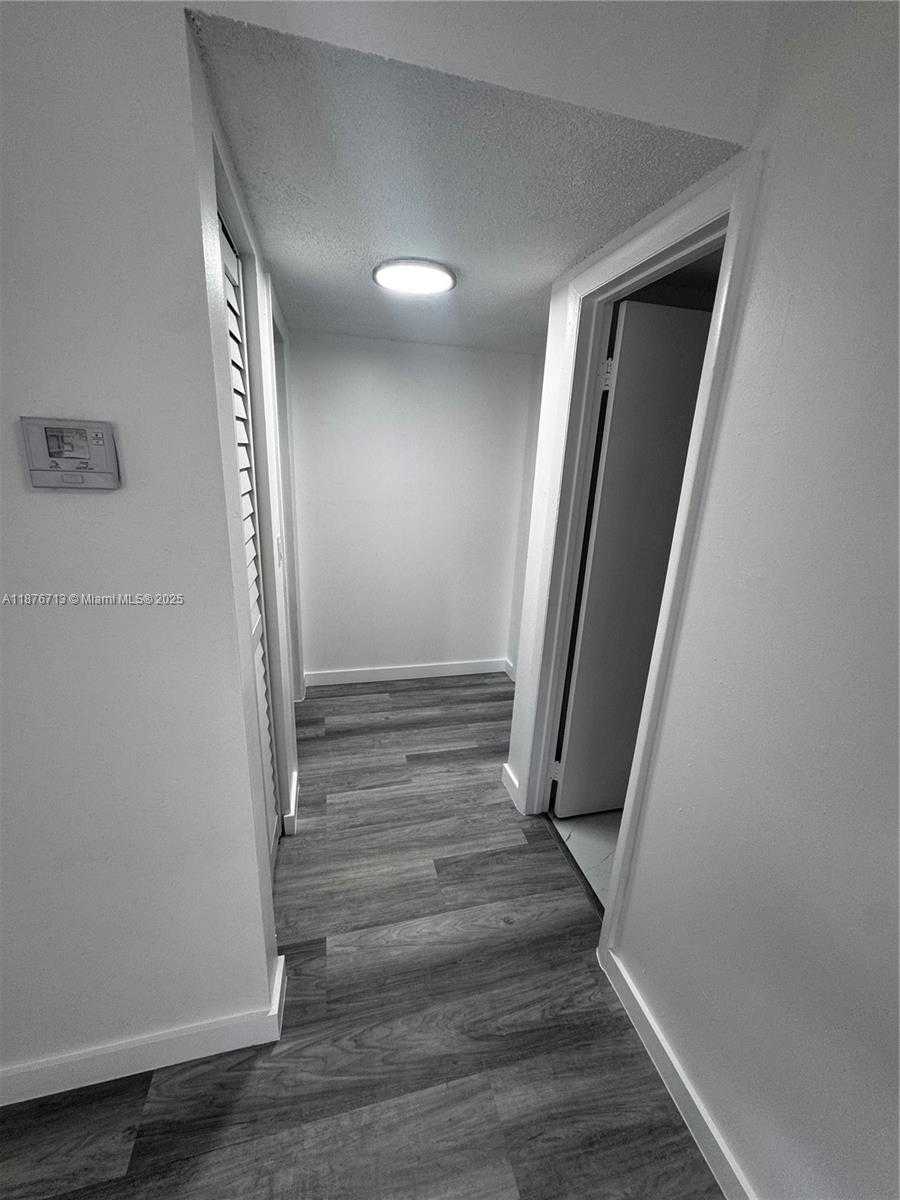 Small Image of 2515 POLK ST #10, Hollywood Number 5