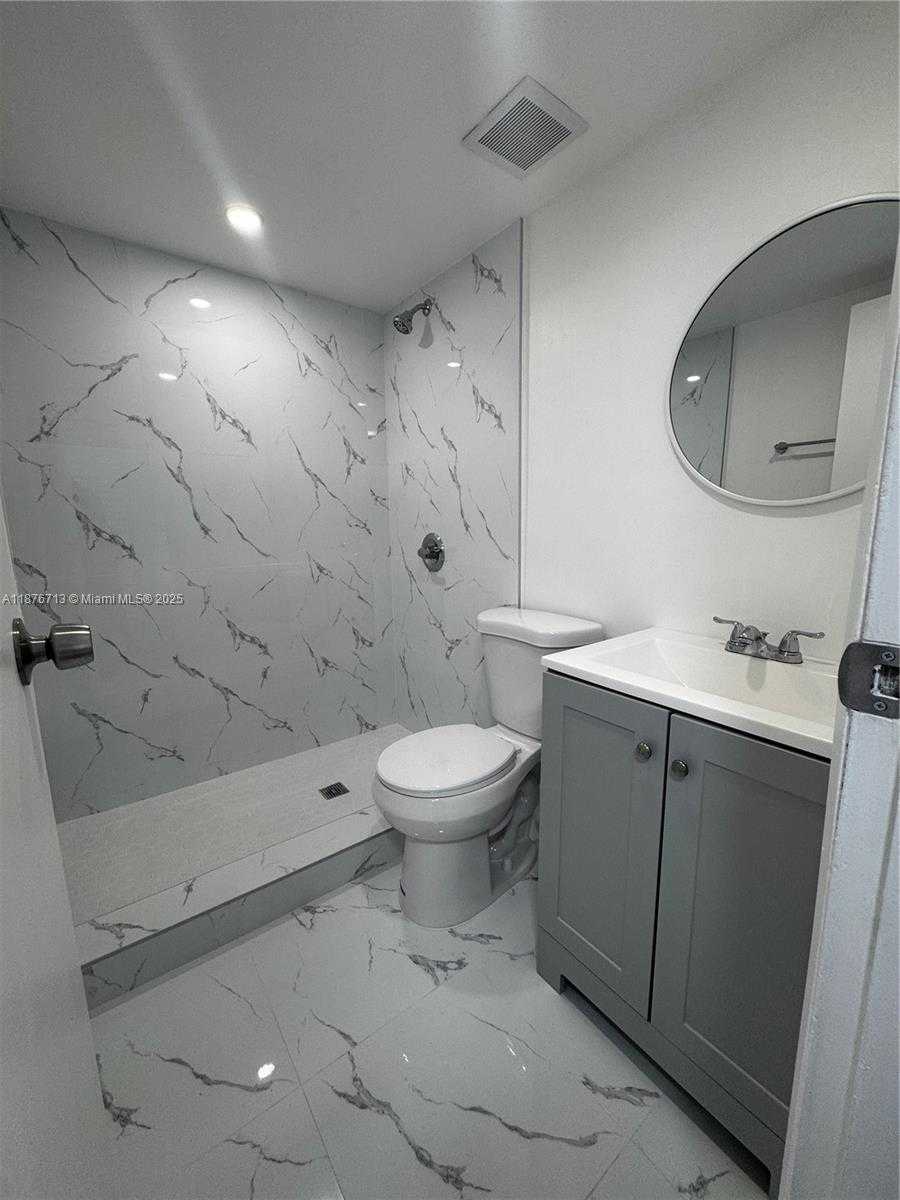 Small Image of 2515 POLK ST #10, Hollywood Number 6