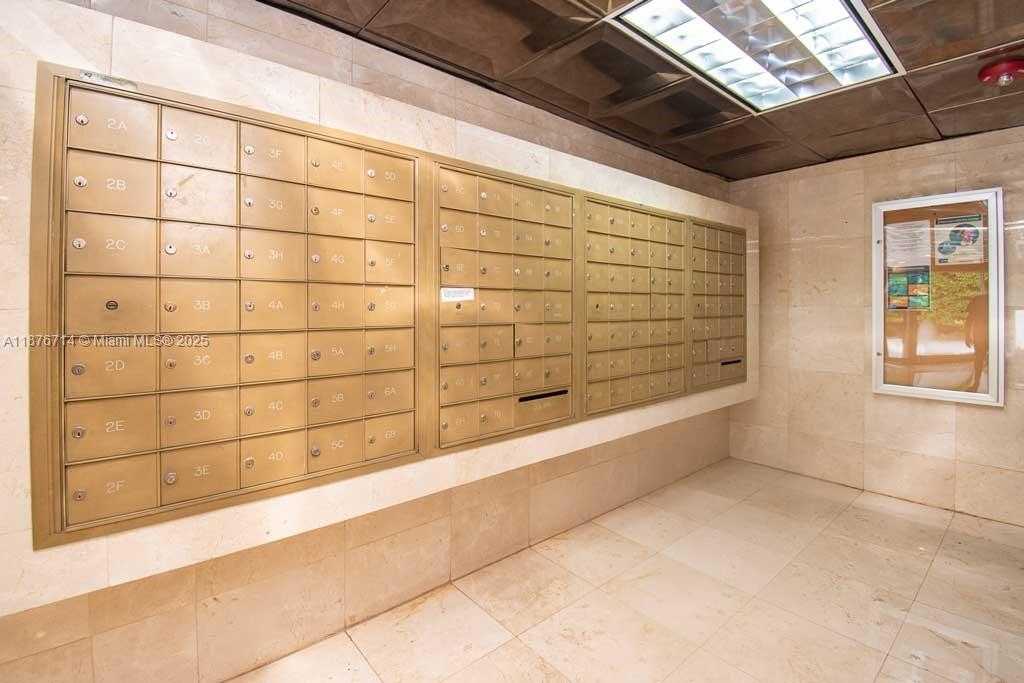 Small Image of 1881 WASHINGTON AVE #15C, Miami Beach Number 33