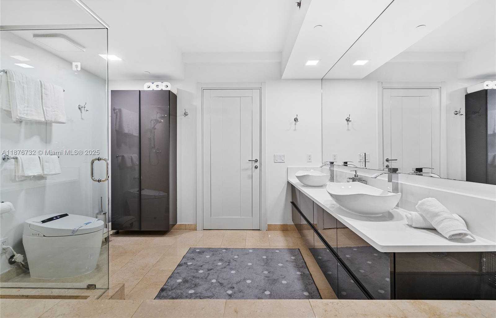 Small Image of 1830 SOUTH OCEAN DR(AV TILL DECEMBER01, 2025) #4304, Hallandale Beach Number 38