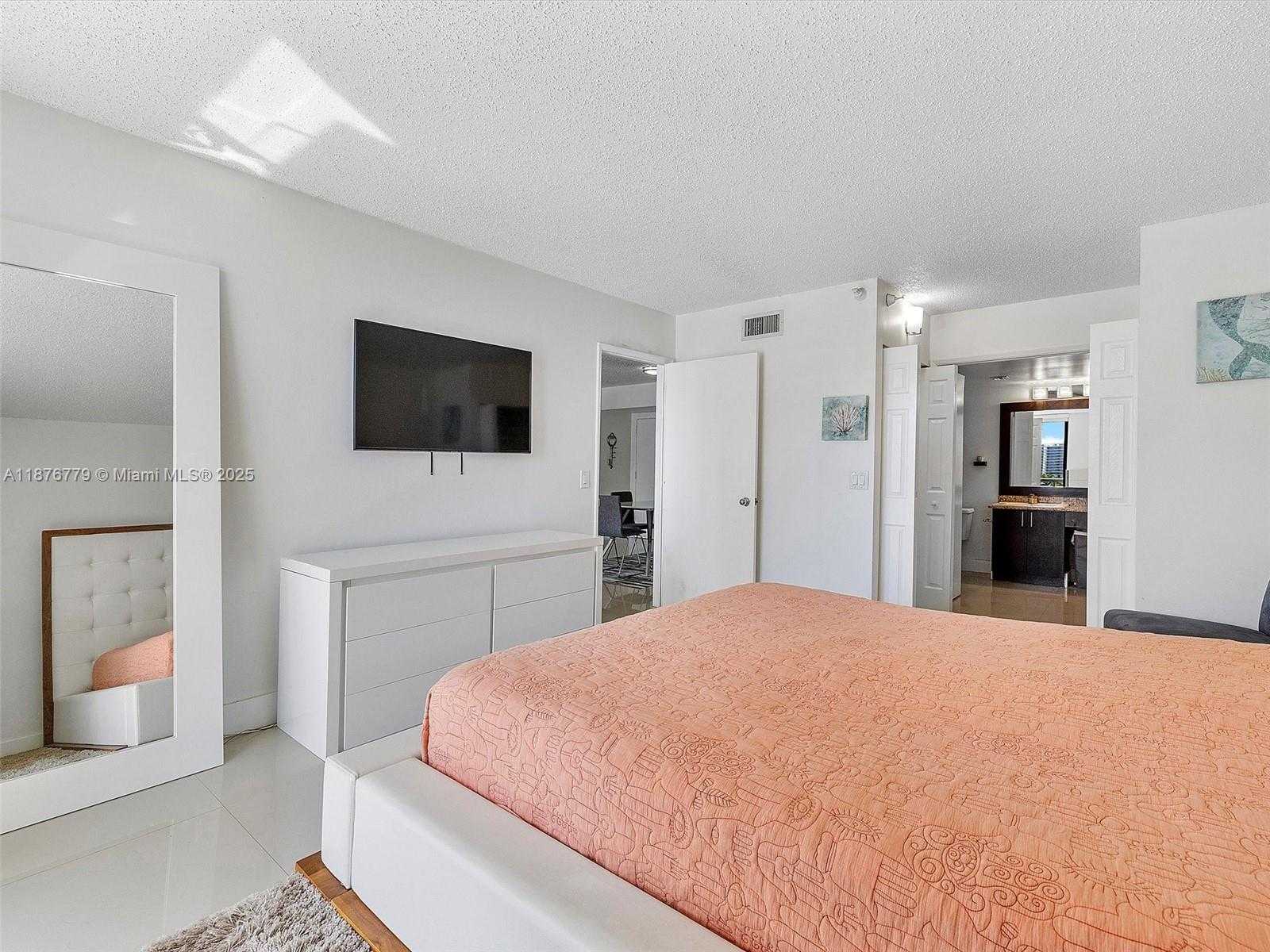 Small Image of 3300 NORTH EAST 191ST ST #717, Aventura Number 14