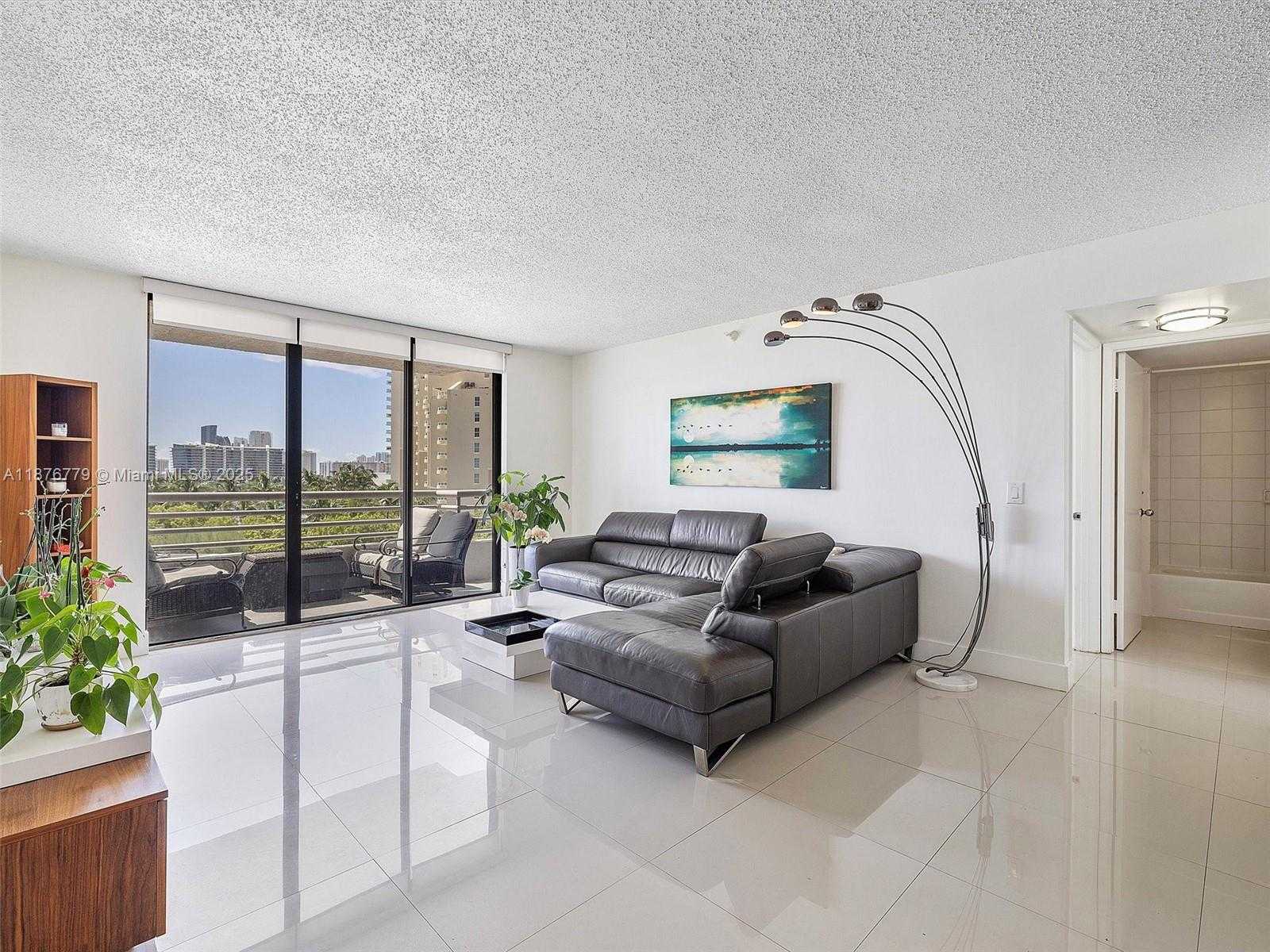 Small Image of 3300 NORTH EAST 191ST ST #717, Aventura Number 27