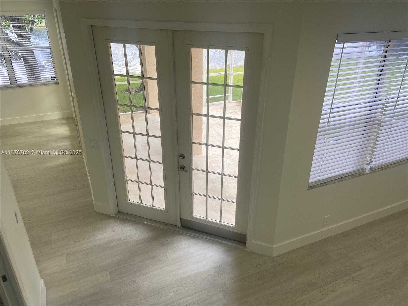 Small Image of 241 EAST BAYRIDGE DR, Weston Number 20