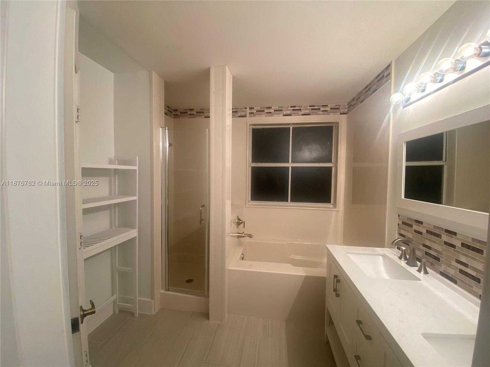 Small Image of 241 EAST BAYRIDGE DR, Weston Number 23