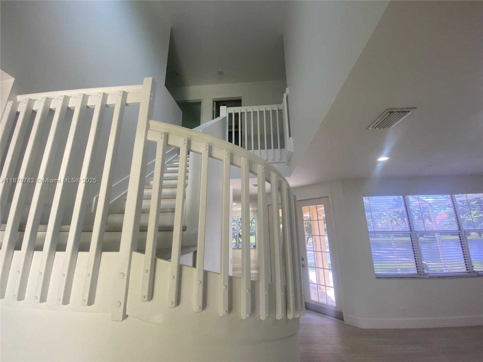 Small Image of 241 EAST BAYRIDGE DR, Weston Number 7