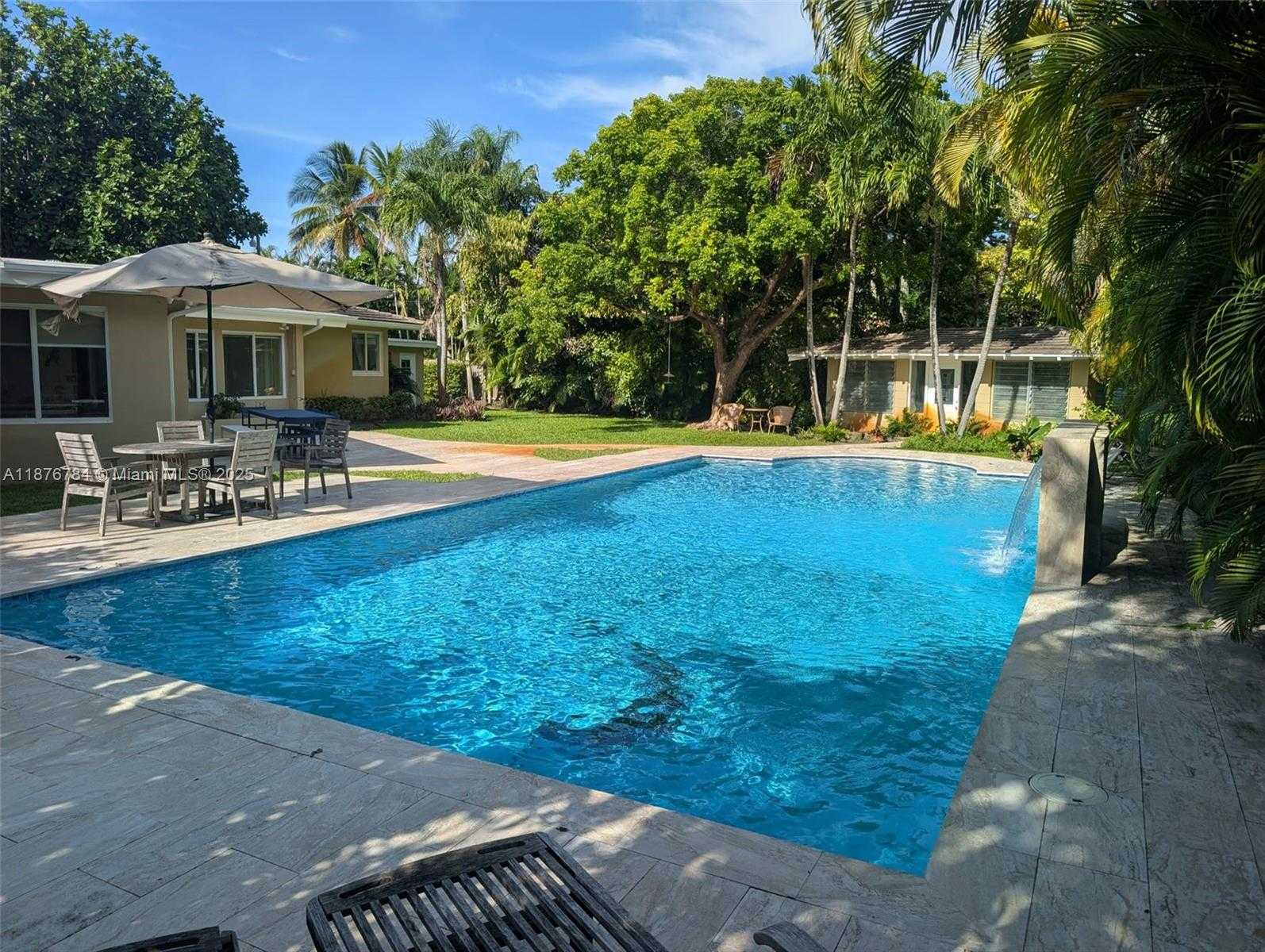 Small Image of 10643 NORTH EAST 10TH PL, Miami Shores Number 25