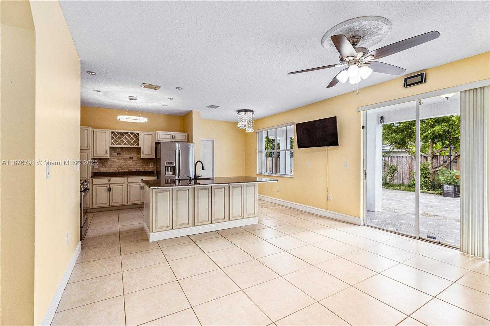 Small Image of 20235 SOUTH WEST 129TH AVE #20235, Miami Number 10