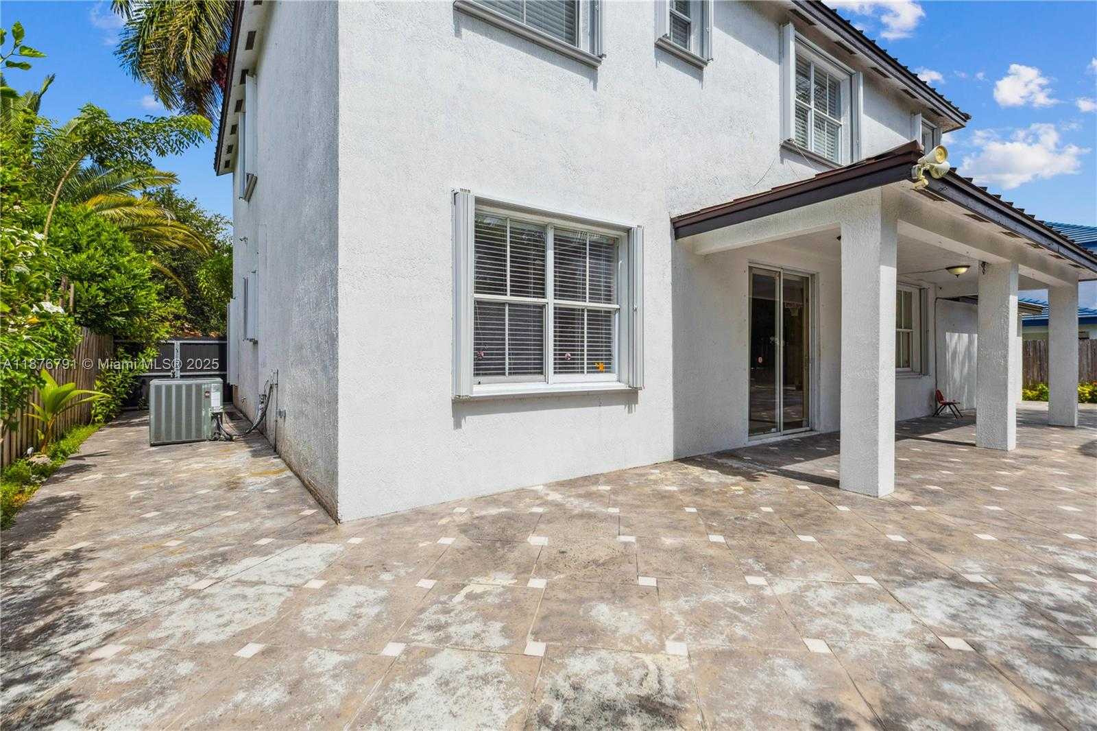 Small Image of 20235 SOUTH WEST 129TH AVE #20235, Miami Number 34