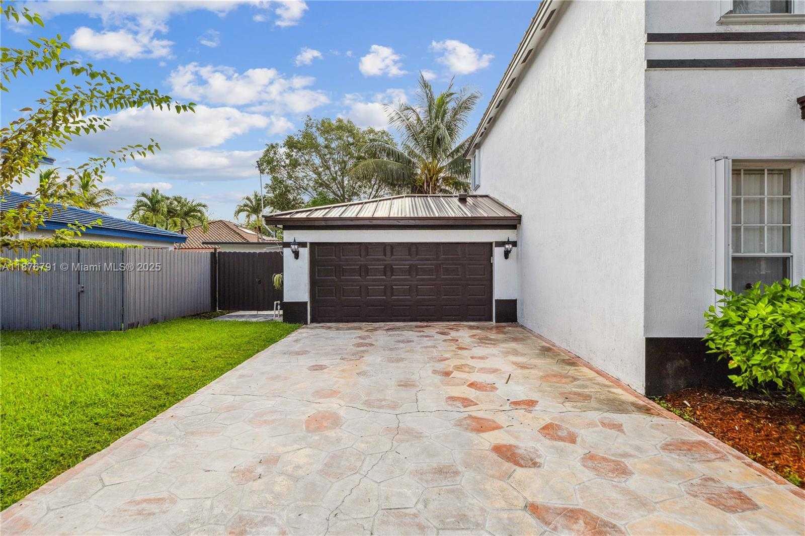Small Image of 20235 SOUTH WEST 129TH AVE #20235, Miami Number 5
