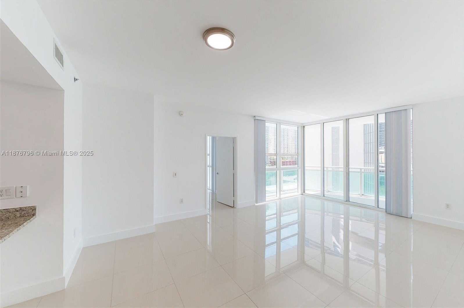 Small Image of 951 BRICKELL AVE #810, Miami Number 11