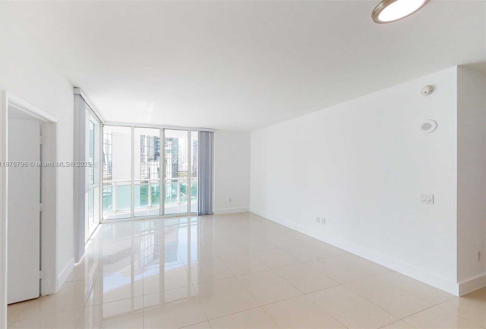 Small Image of 951 BRICKELL AVE #810, Miami Number 12