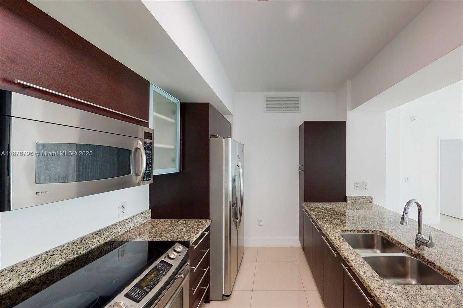 Small Image of 951 BRICKELL AVE #810, Miami Number 4