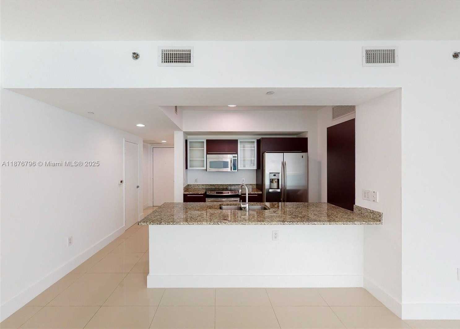 Small Image of 951 BRICKELL AVE #810, Miami Number 7