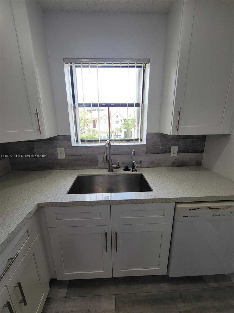 Small Image of 10440 SOUTH WEST 156TH CT #726, Miami Number 18