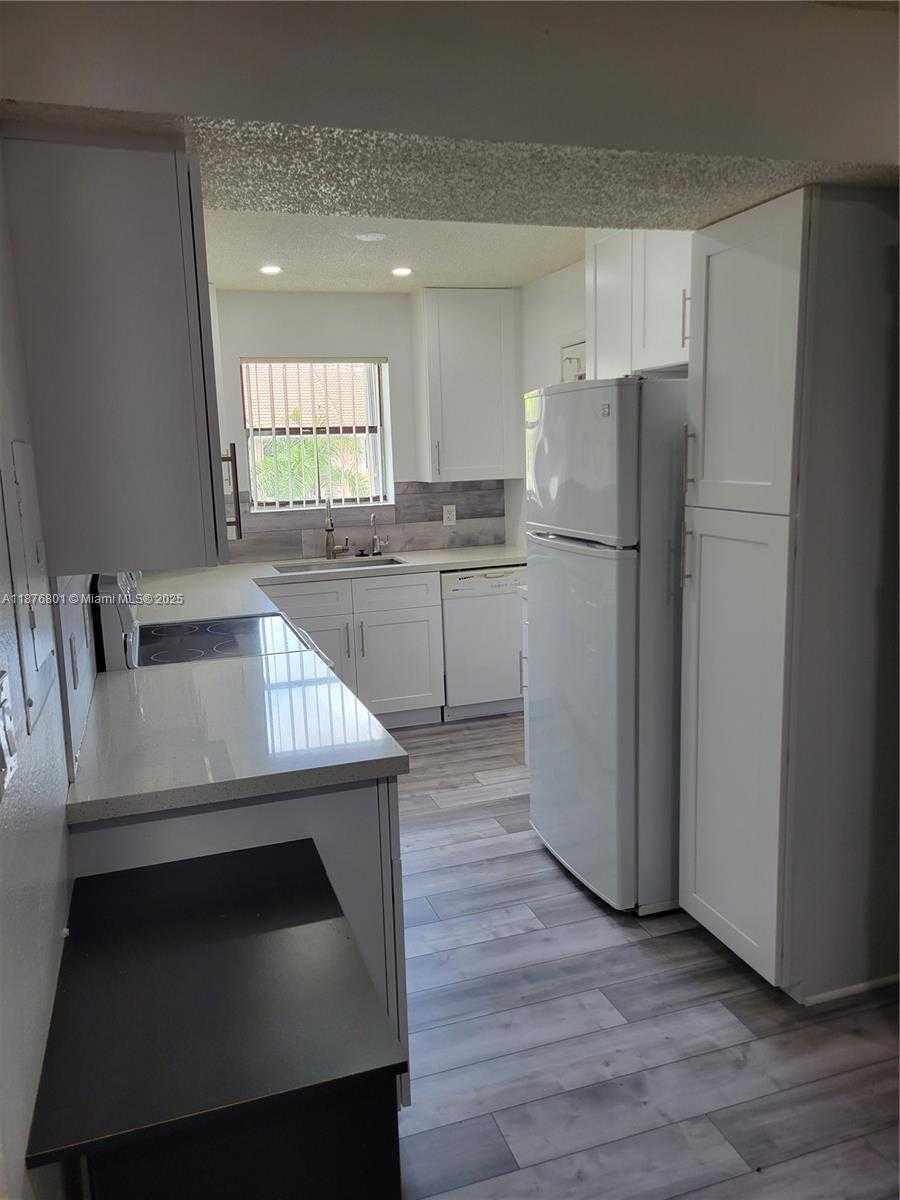 Small Image of 10440 SOUTH WEST 156TH CT #726, Miami Number 5