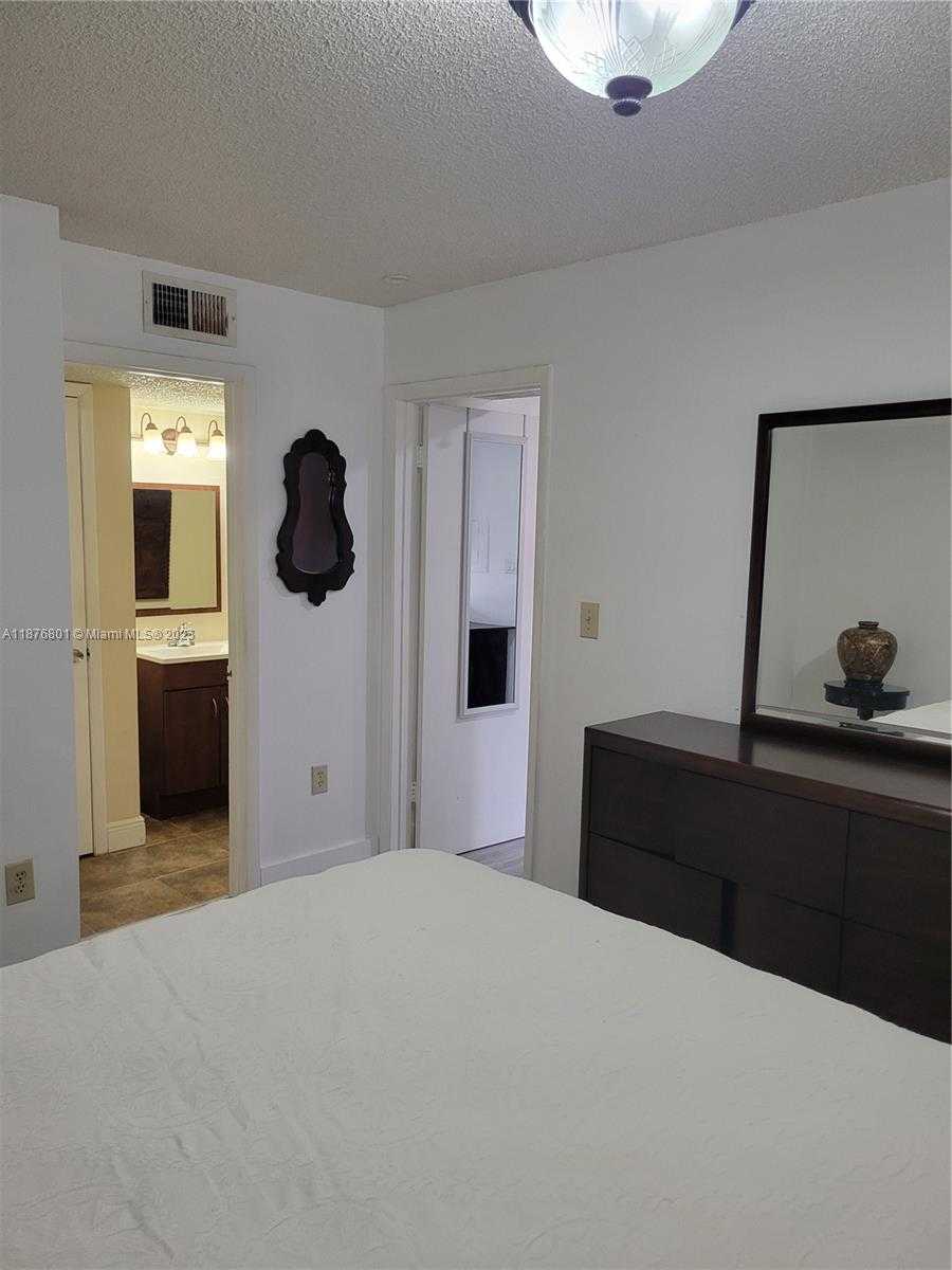 Small Image of 10440 SOUTH WEST 156TH CT #726, Miami Number 8