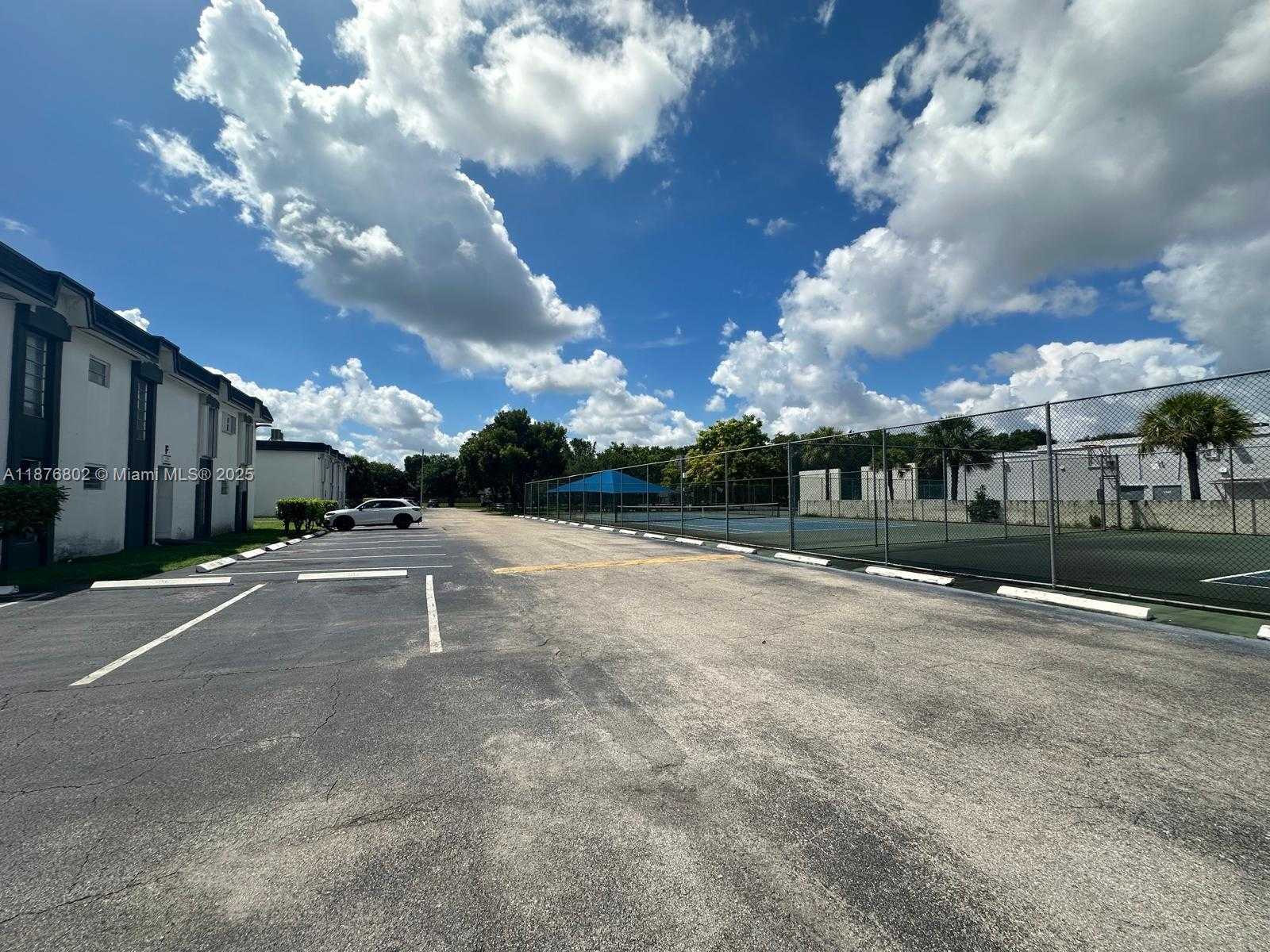 Small Image of 7215 SOUTH WEST 94TH PL #H1, Miami Number 26