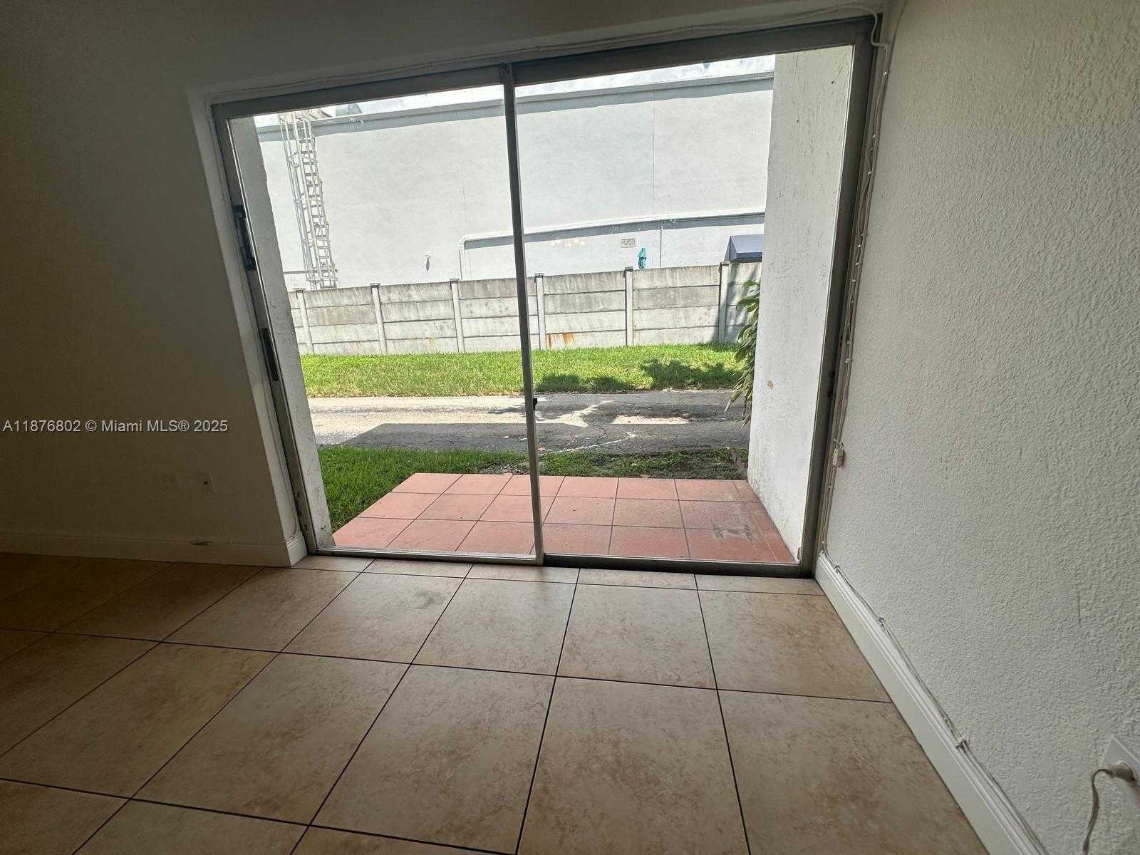 Small Image of 7215 SOUTH WEST 94TH PL #H1, Miami Number 5