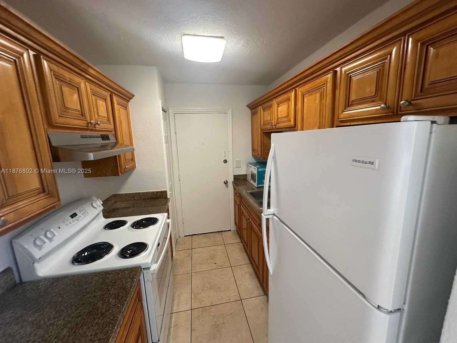 Small Image of 7215 SOUTH WEST 94TH PL #H1, Miami Number 9