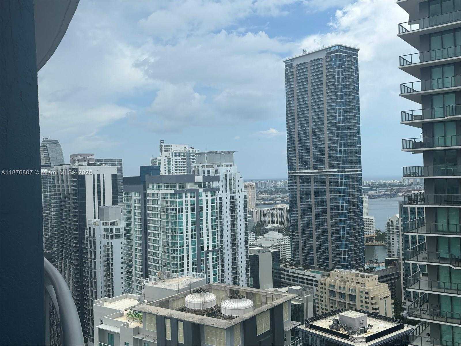 Small Image of 60 SOUTH WEST 13TH ST #4010, Miami Number 15