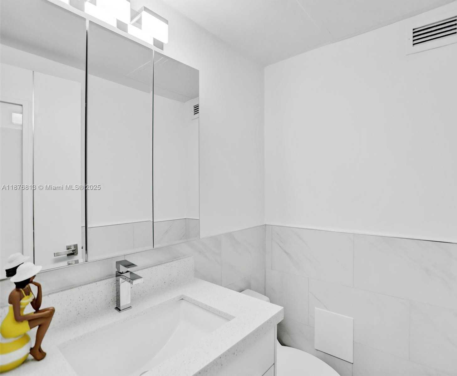 Small Image of 2501 SOUTH OCEAN DR #639 (available now), Hollywood Number 13