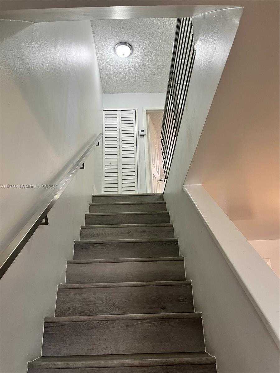Small Image of North Miami Beach Number 14
