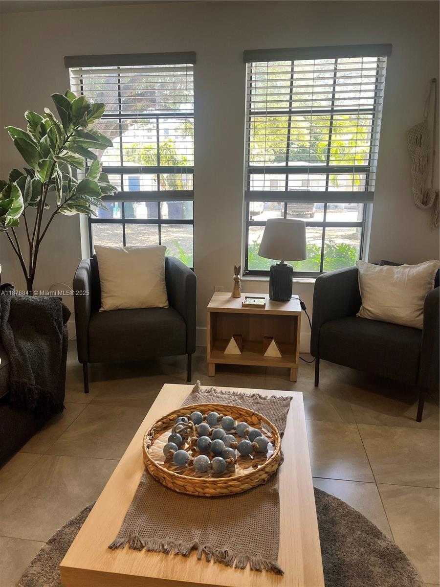 Small Image of North Miami Beach Number 3
