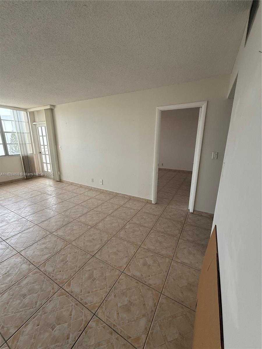 Small Image of 2025 NORTH EAST 164TH ST #806, North Miami Beach Number 5