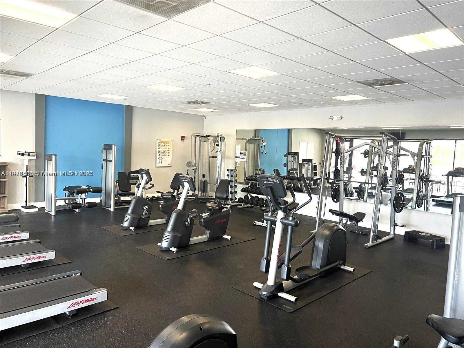 Small Image of 3675 NORTH COUNTRY CLUB DR #507, Aventura Number 10