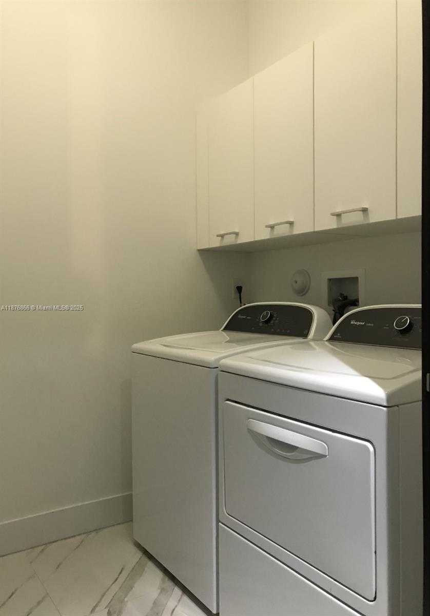 Small Image of 8225 NORTH WEST 34TH ST, Doral Number 14