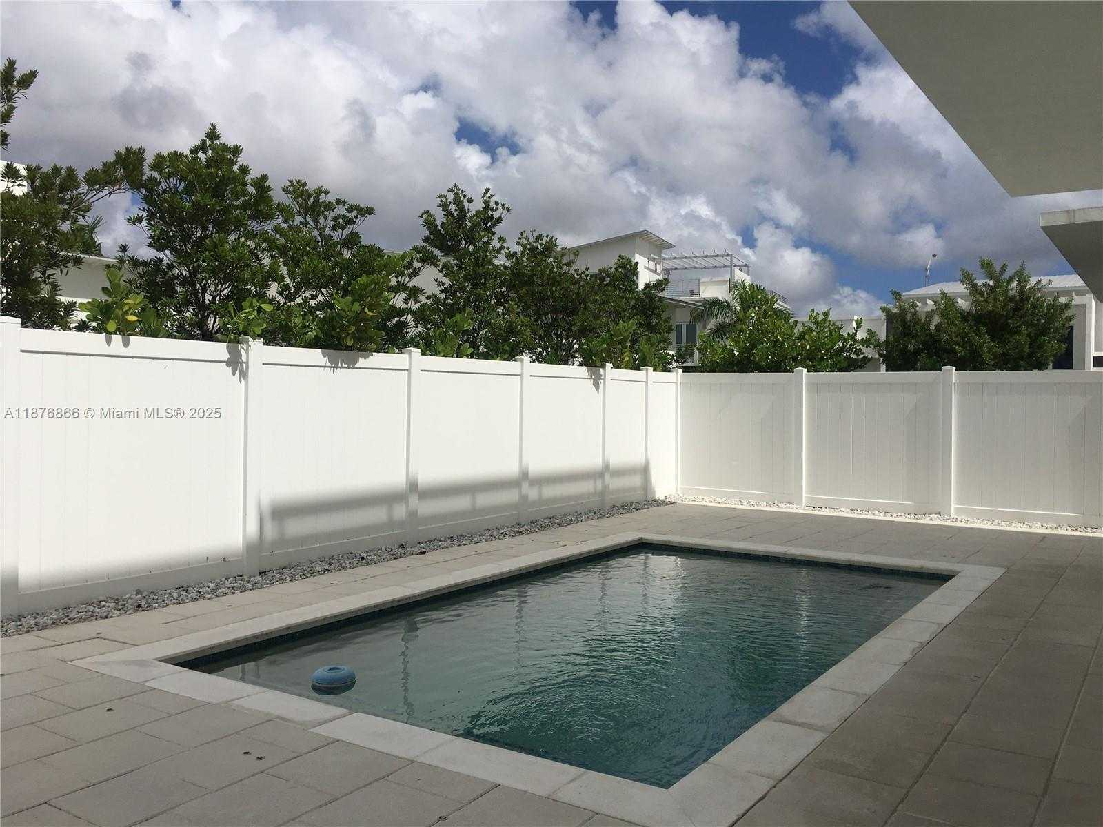 Small Image of 8225 NORTH WEST 34TH ST, Doral Number 17