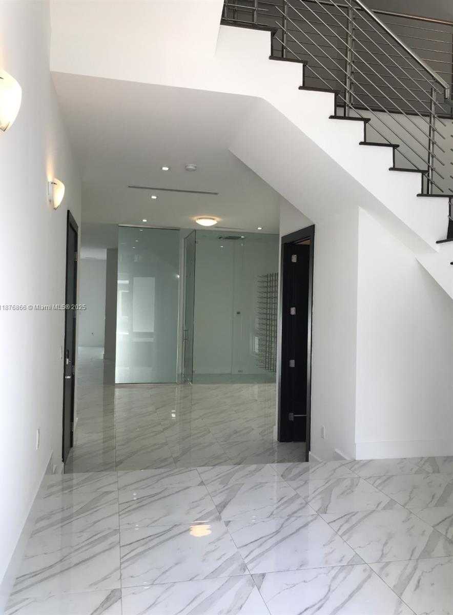 Small Image of 8225 NORTH WEST 34TH ST, Doral Number 2