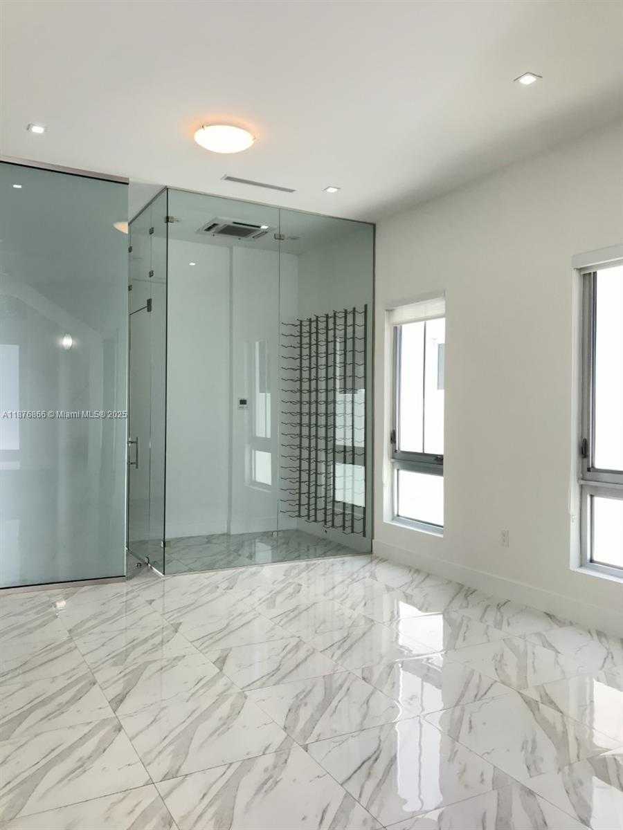 Small Image of 8225 NORTH WEST 34TH ST, Doral Number 4