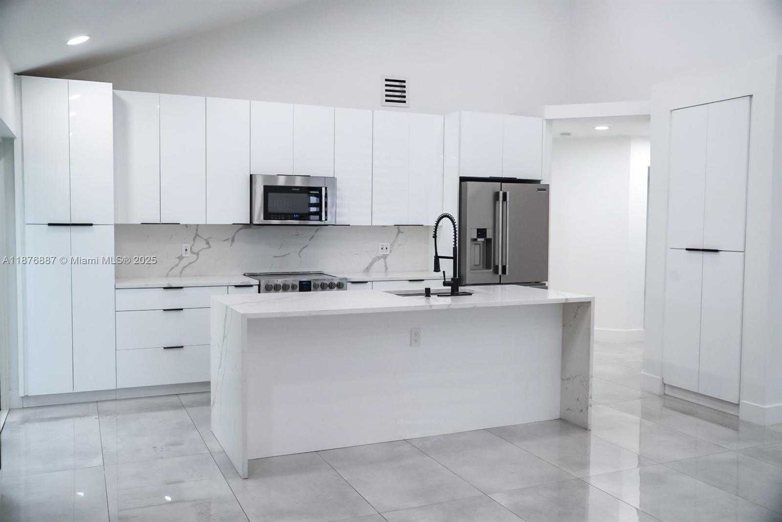 Small Image of 2523 BOGOTA AVE, Cooper City Number 3