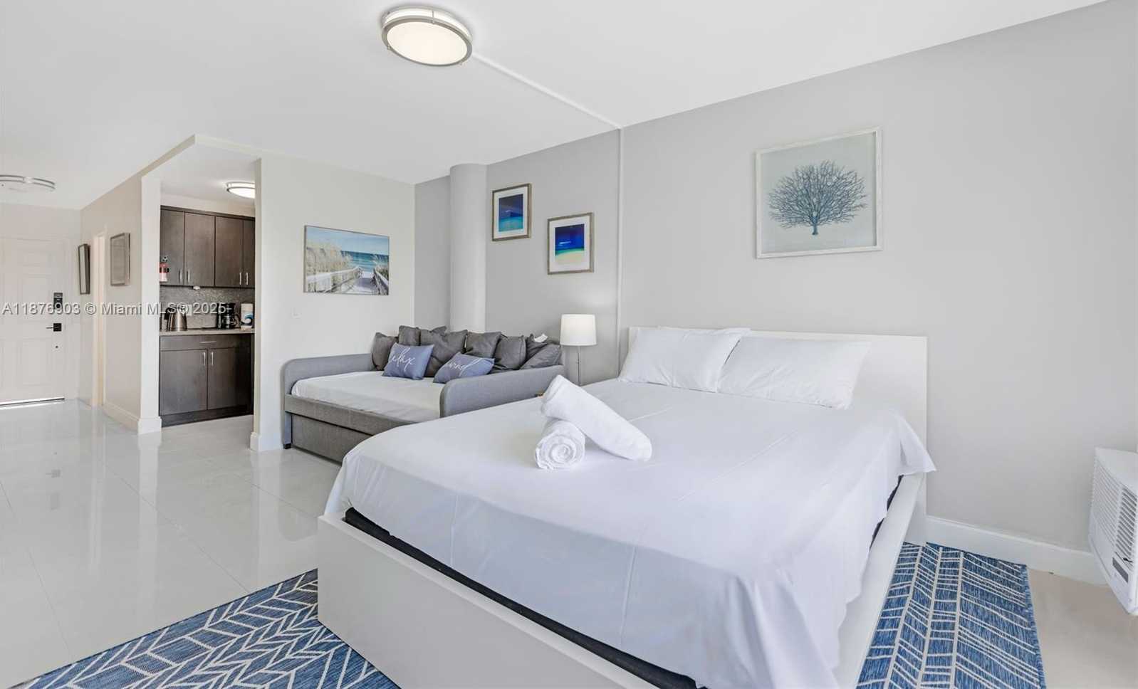 Small Image of 7904 WEST DR #715, North Bay Village Number 15