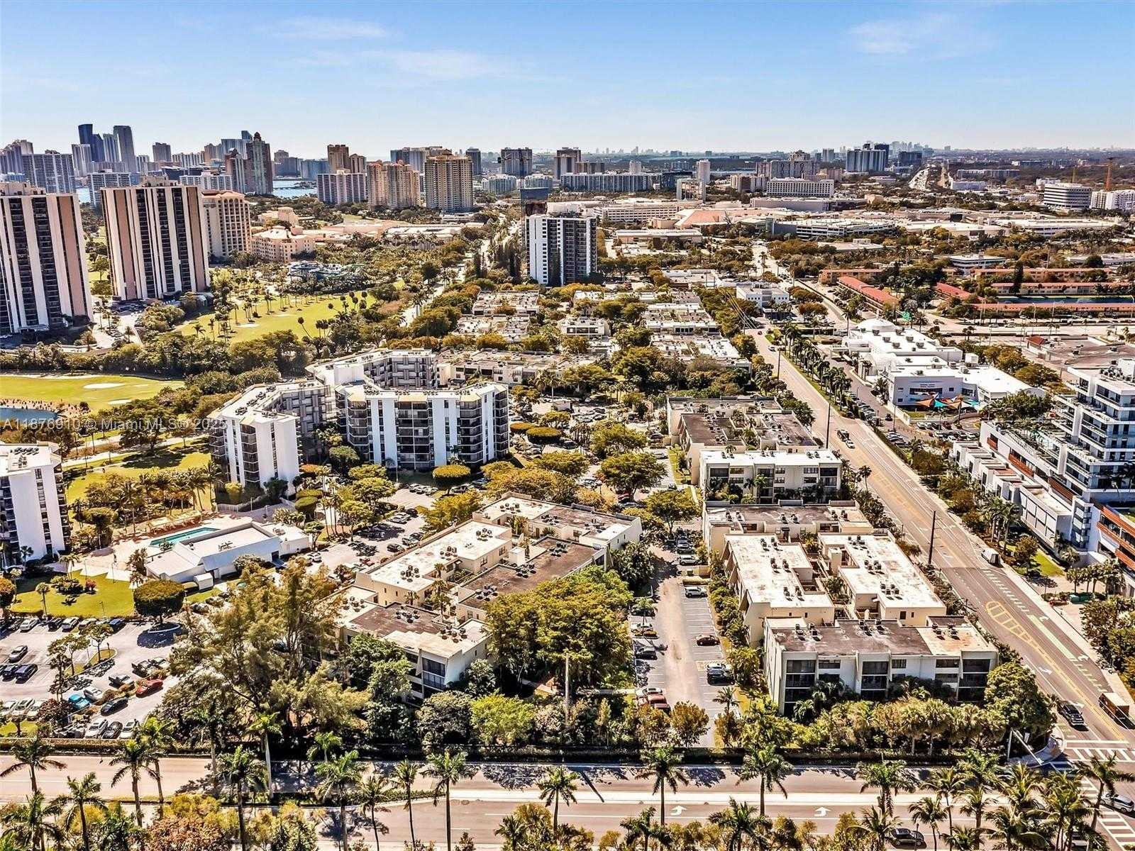 Small Image of 20401 NORTH EAST 30TH AVE #310-8, Aventura Number 32
