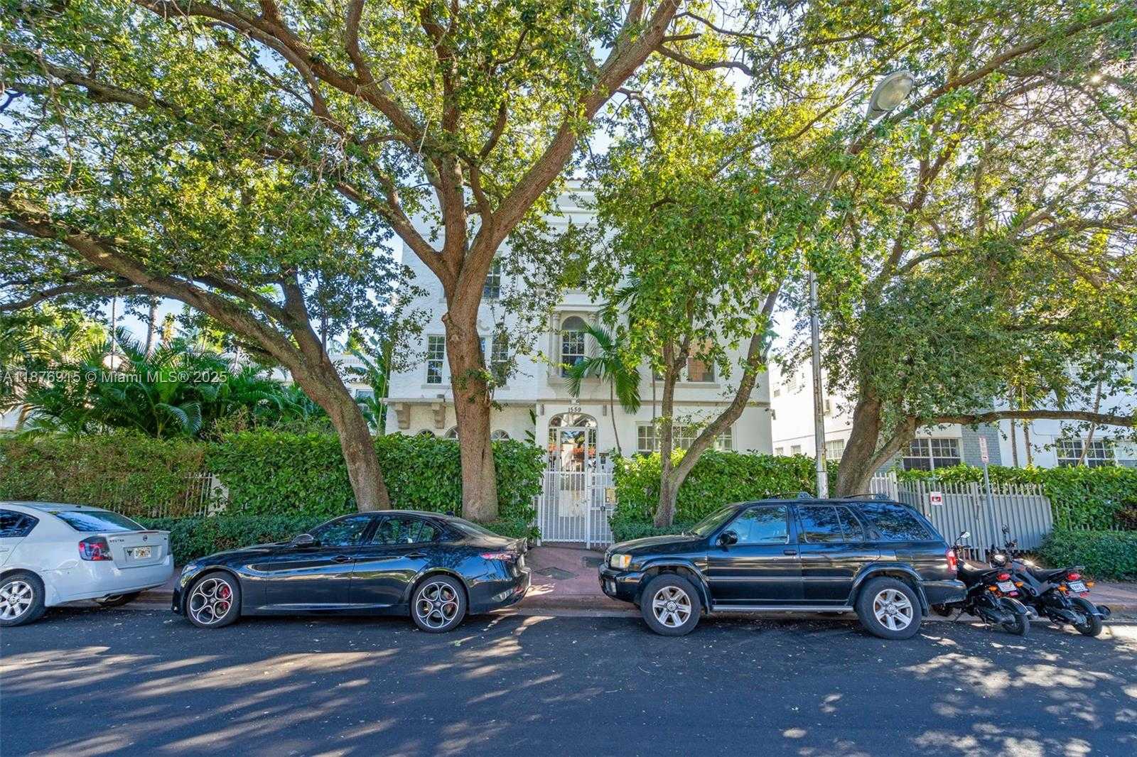 Small Image of 1559 MICHIGAN AVE #106, Miami Beach Number 2