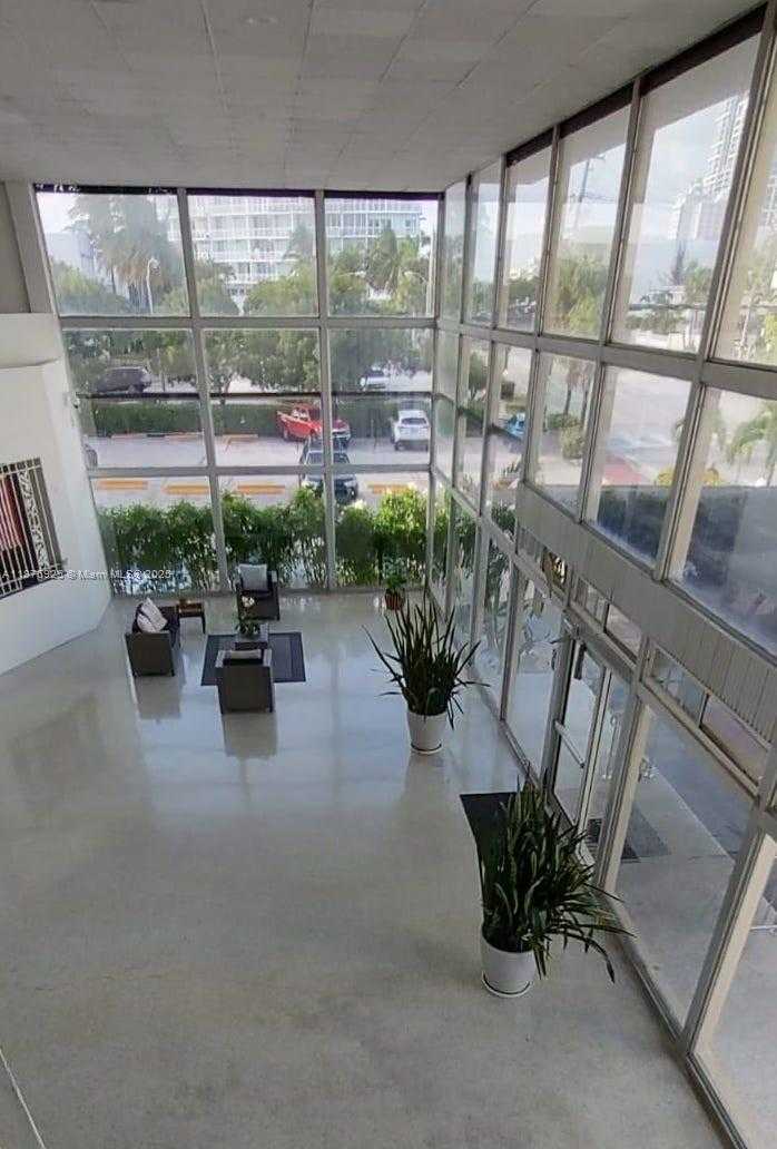 Small Image of 6484 INDIAN CREEK DR #133, Miami Beach Number 2