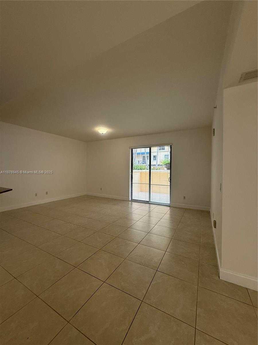 Small Image of 8390 SOUTH WEST 72ND AVE #422, Miami Number 12