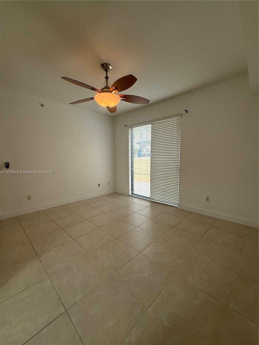 Small Image of 8390 SOUTH WEST 72ND AVE #422, Miami Number 20