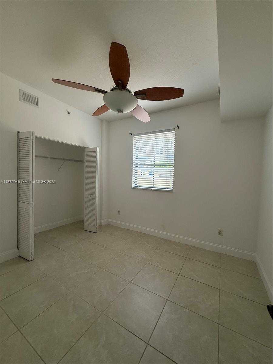 Small Image of 8390 SOUTH WEST 72ND AVE #422, Miami Number 22