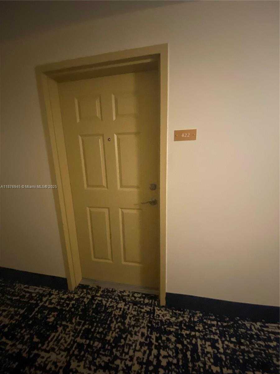 Small Image of 8390 SOUTH WEST 72ND AVE #422, Miami Number 9