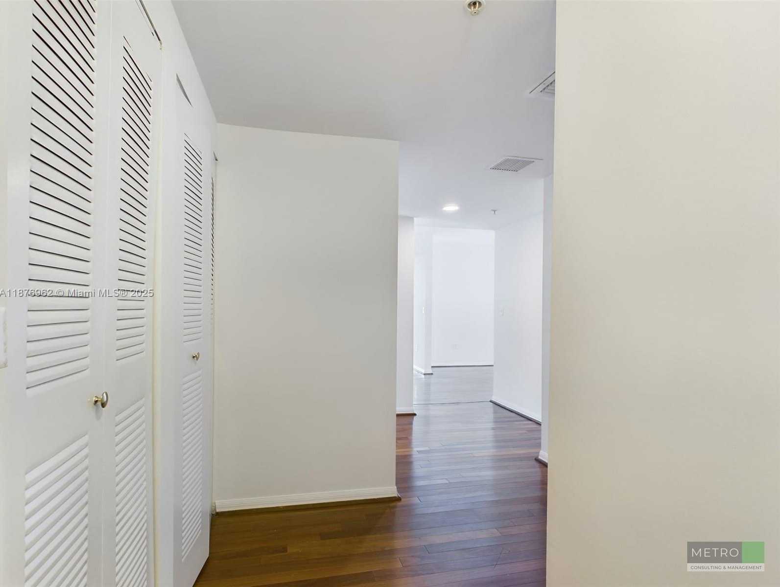 Small Image of 275 NORTH EAST 18TH ST #2007, Miami Number 14