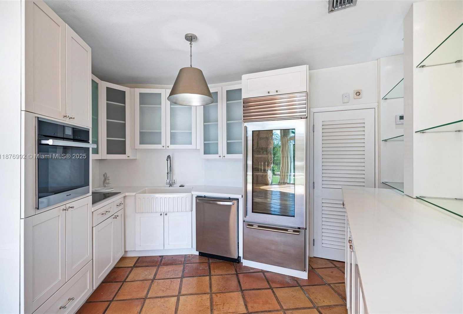 Small Image of 2120 SOUTH BAYSHORE DR, Miami Number 6