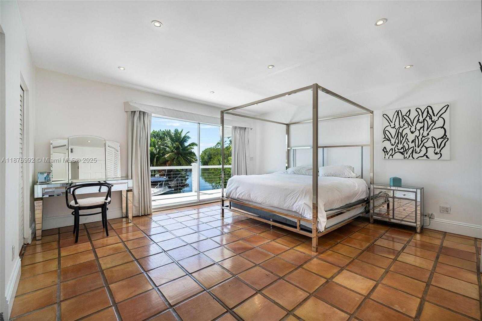 Small Image of 2120 SOUTH BAYSHORE DR, Miami Number 7